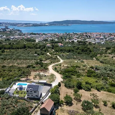Villa Viewpoint With Heated Pool & Sew View *